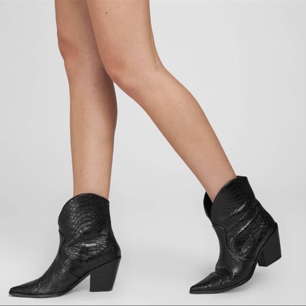 ANINE BING Easton Crocodile Textured Leather Boot With A Western Vibe (LAST ONE) - Picture 7 of 16